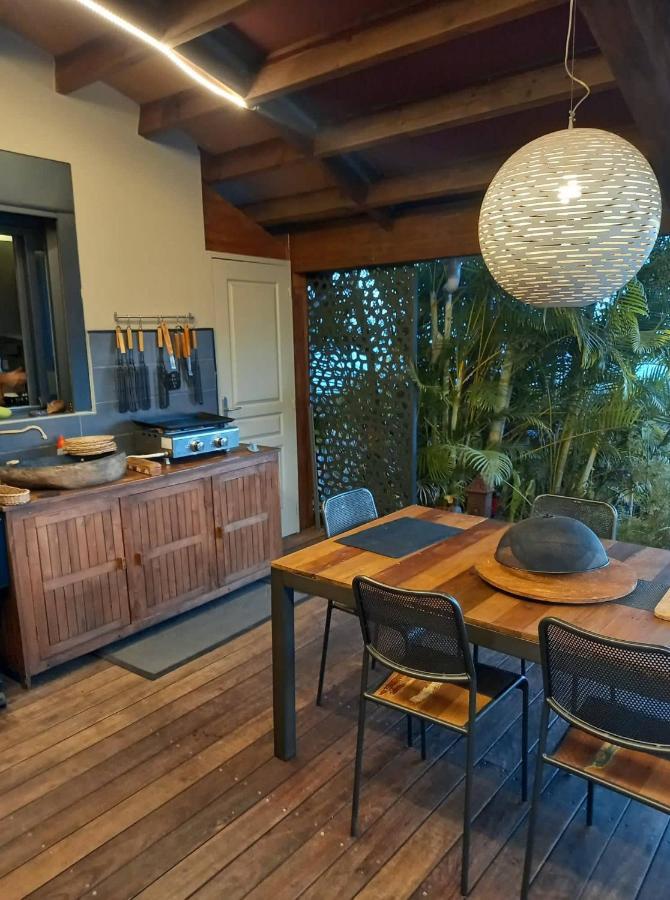 Suite Indigo Jacuzzi Prive Piscine Vue Mer Acces Cuisine Laverie Saint Pierre Exterior foto